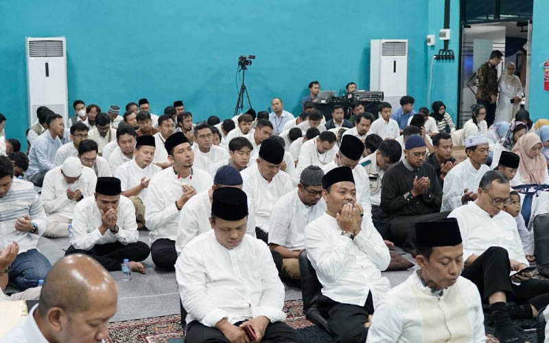 PLN UIP JBT santuni anak yatim hingga marbot masjid