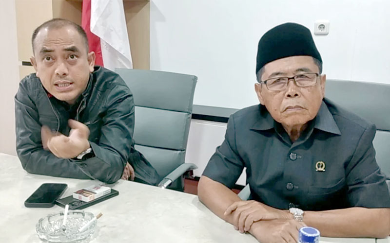 Anggota Fraksi PDIP Walk Out