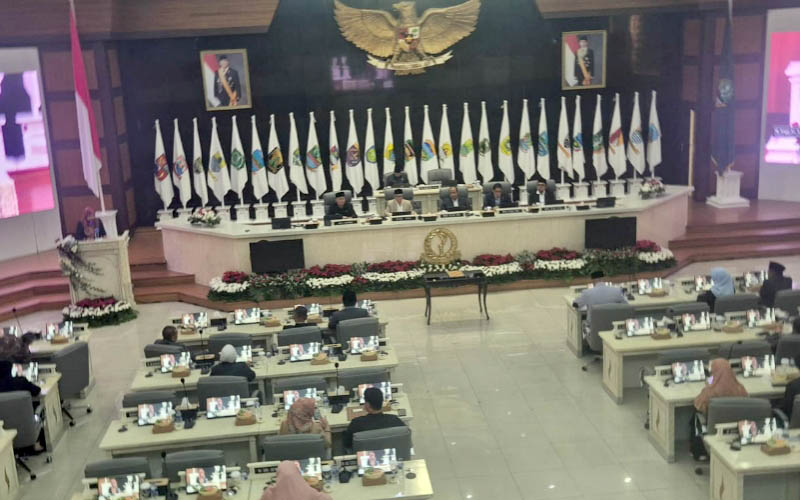Rapat Paripurna di Gedung DPRD Jawa Barat