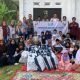 Santunan dan edukasi untuk santri yatim di Cirebon