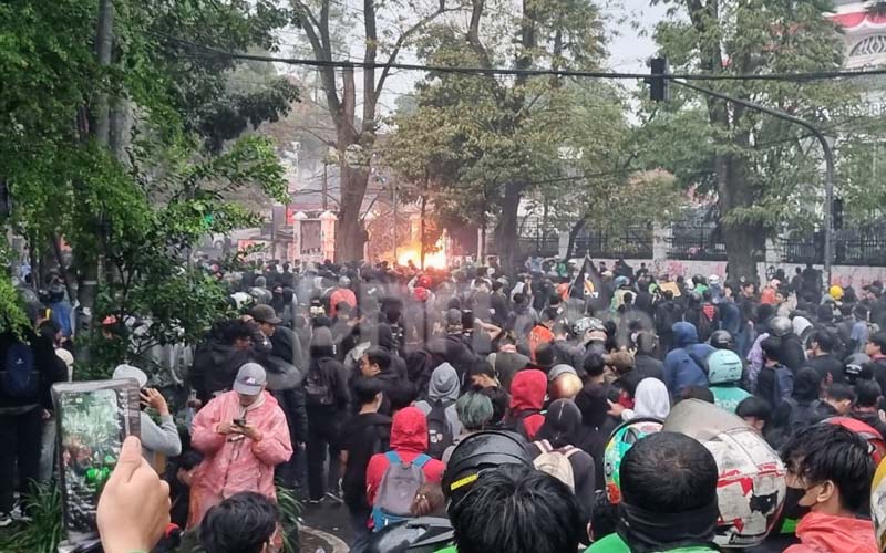 Mahasiswa demonstrasi di Jabar