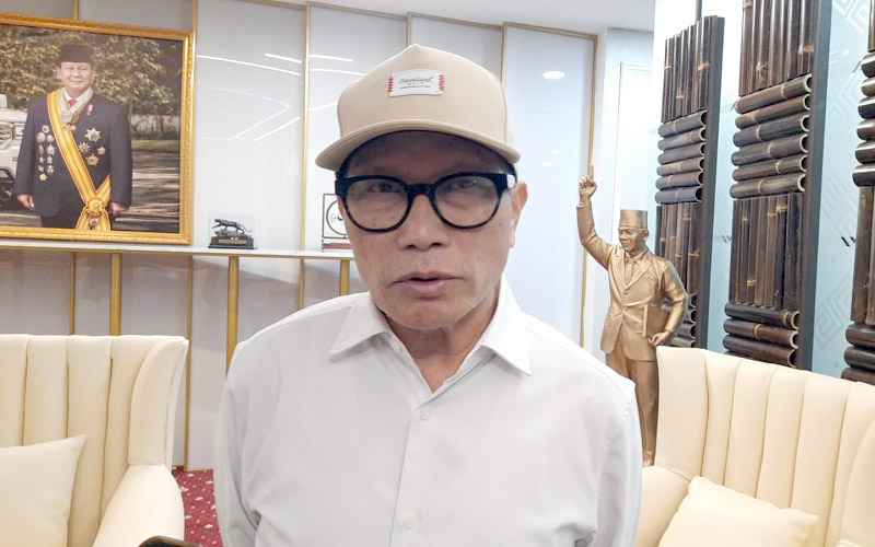 Ketua DPRD Jabar Buky Wibawa